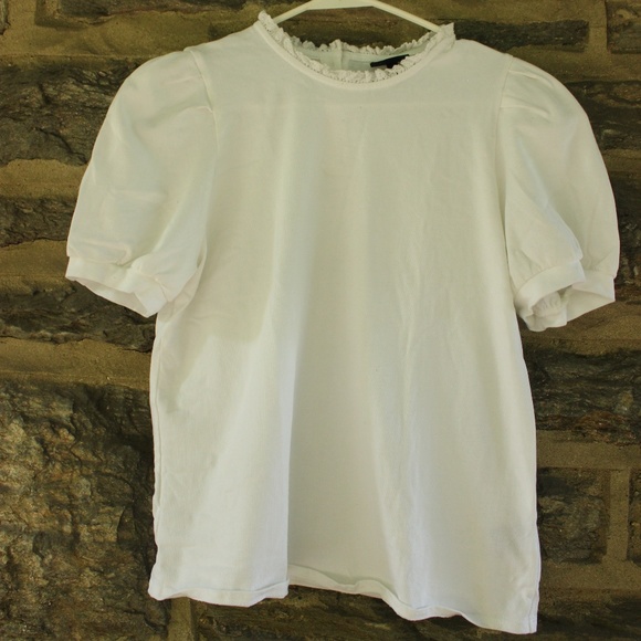 Women's Puff Short Sleeve Blouse - Picture 7 of 7